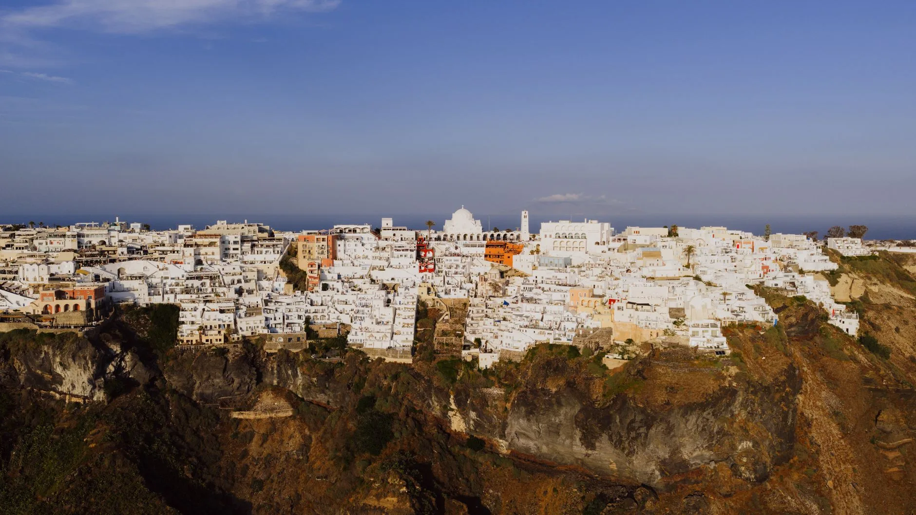 ️ Chora, le village perché sur la falaise